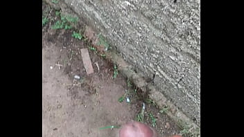 Preview 4 of Barbara Brown Shaking Big Ass - Gozada na obra abandonada