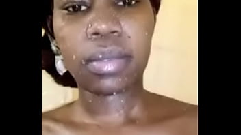Preview 1 of Little Sister Bather - African mom leaked video
