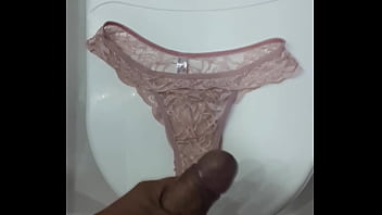Preview 2 of Javhihi Com Massage - Quando a cunhada esquece a calcinha no banheiro do cunhado