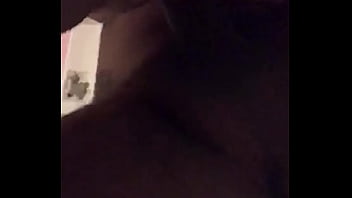 Preview 2 of Seachasian Girls Watching Porn - Cogida rica