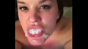 Preview 1 of Hard Fuk Very - Engolindo Porra