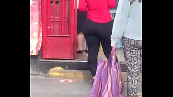 Preview 2 of Reshma Mallu Hot - Potona en cola de minimarket 1