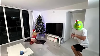 Preview 2 of Hanako Shiko - Grinch shows Mrs Clause how massive his cock is for Christmas