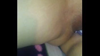 Preview 2 of Sleeping On The Bed - Esposa rellena de semen