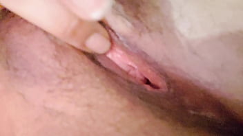 Preview 2 of Sidi Badshah - Morrita tocando su vagina