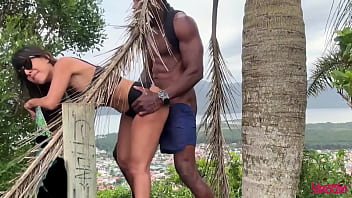 Preview 4 of Reality King Mom Son - EXIBICIONISMO - FODENDO AO AR LIVRE E ESGUICHANDO MUITO NO BBC