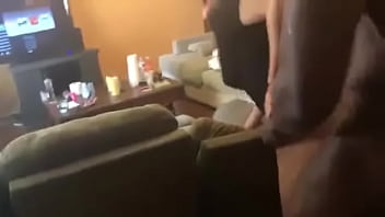 Preview 2 of Real Sex Dawload - Hombre que comparte a  su novia