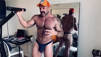 Preview 2 of Scoobydoo Porn - Rogan Richards Malhando de Calcinha