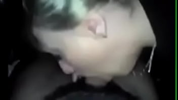 Preview 4 of Love Carpal - Soția &icirc_și &icirc_nșală soțul in mașină pe &icirc_nserat
