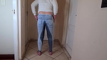 Preview 4 of Indian Kachre Wali Sex - Desperate pissing in my jeans and fleece jacket
