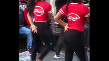 Preview 1 of African Fat Xxx - ESCOLAR CON CULITO RIQU&Iacute_SIMO BAILANDO