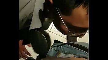 Preview 1 of Sxx Abg Bandung Hot - Previtus Media - Vietnamese straight men sucking big cock for money in toilet | Tatakaa Hoang Tuan