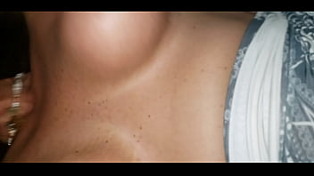 Preview 3 of Fodida No Ar - Home video of nice tits bouncing