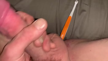 Preview 3 of Sexe Video 2018 - Levi playing with his tight hole