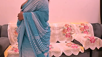 Preview 4 of Xnxx Brazzers Sleep - sexy bhabhi in saree
