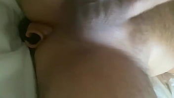 Preview 4 of Wrong Holi - Estuve viendo a mi esposa como la penetra mi amigo y quise sentir qu&eacute_ tal se siente una cerca adentro