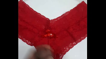 Preview 1 of Denmark Couple Sex - Calcinha vermelha da cunhada