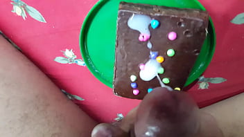 Preview 2 of Cm Mb Xxx - Cum Food