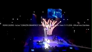 Preview 1 of Rape Forced In Train - En vivo / In live