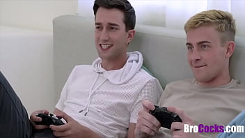Preview 1 of Yali Pornosu - Gaming And Fucking My step Brother