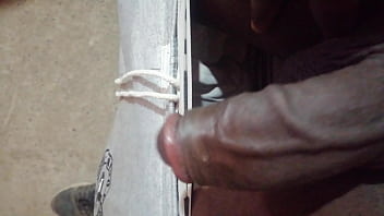 Preview 3 of Flirting Porn Movie Japanese - negro dotado mostrando su verga parte 2