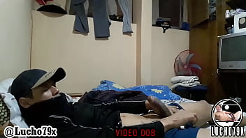 Preview 2 of Perverx Com - Lucho79x  RICA PAJA EN LA CAMA # 2