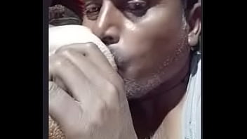 Preview 1 of Hindi Sex Bideo 16brsh - Desi Indian old age uncle suck his old age indian wife boobs on videocall on Azar app