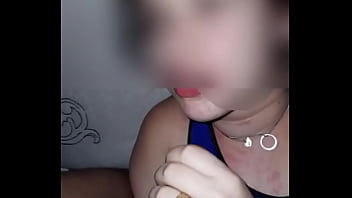 Preview 3 of Regular Boy - Vizinha casada veio mamar e levar gozada