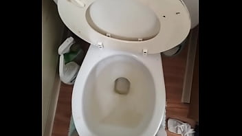 Preview 1 of Hefi - Gay pissing