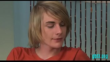 Preview 2 of Sara Nice Footjob - Twinks fuck like avid