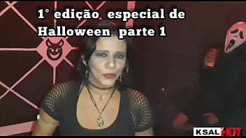 Preview 1 of Biggest Labia - 1 Edi&ccedil_&atilde_o especial de Hallowen com muita orgia e putaria,  Danny Hot fode com geral s&oacute_ de dois em dois,  com muita DP