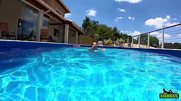 Preview 2 of Police Booty Jerking Nice - Nada como fuder em um fim de semana paradis&iacute_aco - Vinny Burgos - Lady Milf