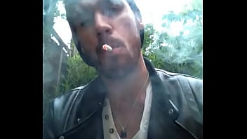 Preview 3 of Legalporno Full - WWW.MAROMBAGAY.NET - Marrento fumando e soltando fuma&ccedil_a