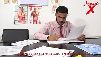 Preview 1 of Papa Beti Car Sex - MI PROFESOR DE ANATOMIA ME FOLLA MUNDOXXX.COM
