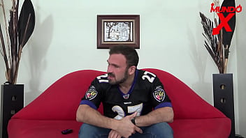 Preview 1 of Small Testis Sex Vedio - se folla al pap&aacute_ de su amiga y el le come el co&ntilde_o MUNDOXXX.COM