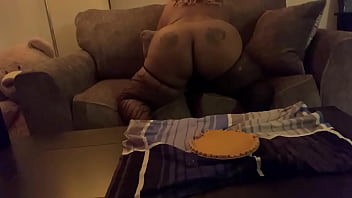 Preview 2 of Porno Aloloco - Let&rsquo_s Have Some Sweet Potato Pie For Thanksgiving Happy Thanksgiving From Hazelnutxxx In 2020