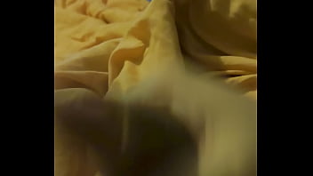 Preview 2 of Mon Pre3 - Haci&eacute_ndome una paja
