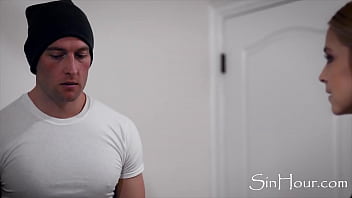 Preview 1 of Full Silpek - Athlete Fucks Team Owners Wife To Stay In The Team - Sarah Vandella