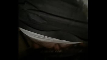 Preview 2 of Xxx Video Memek Becek - Meu colega de trabalho reclamou q sua mulher n&atilde_o  estava dando. N&atilde_o teve jeito,  no intervalo tive que dar pra ele