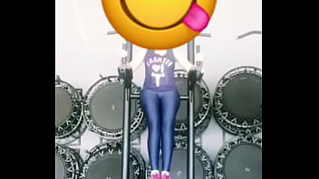 Preview 2 of Buzzers Mom Hd Xnx Video - Gostosa academia