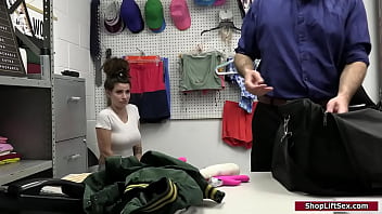 Preview 2 of Porno Oo Movie - Busty babe toys her pussy to avoid cops