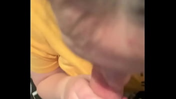Preview 3 of Fat Teen Xxx - Wife sucks my dick