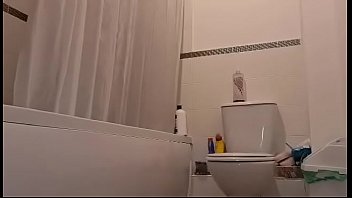 Preview 1 of Sunny Leone London To Australia - She enters her br bathroom while he is taking a shower and starts sucking his cock.