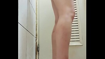 Preview 1 of Marathi Xse Video - 伪娘厕所自慰 假屌干伪娘
