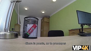 Preview 1 of Hidi Sex Vb Xxxnx - VIP4K. Chica sexy hace una mamada y se la clavan en la oficina de pr&eacute_stamos