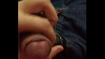 Preview 3 of Angry Sexy Daughter - Haciendome una paja en el cuarto de m&iacute_ hermana