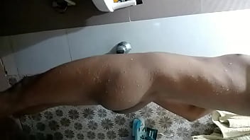 Preview 3 of Son Massg Mom Fuck - Bottom guy taking a bath