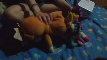Preview 3 of Barbara Berlusconi - Tr&iacute_o en mi cama