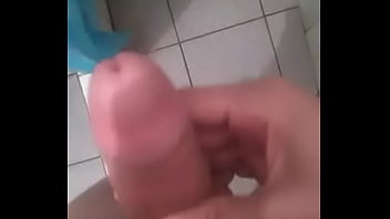 Preview 2 of Sexistxxxx - Venezolano masturbandose en el ba&ntilde_o 2