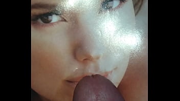 Preview 3 of Mom Careless - aplicacion de labial de precum